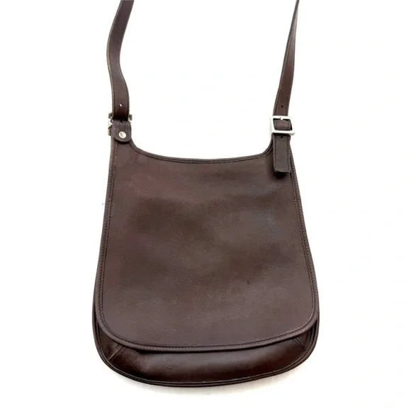 Coach Brown Leather Crossbody Bag with Minimalist Design - Picture 11 of 11